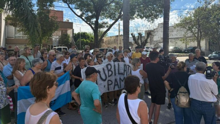 PAMI en Crisis: Tensión Política y Sus Consecuencias para 2027