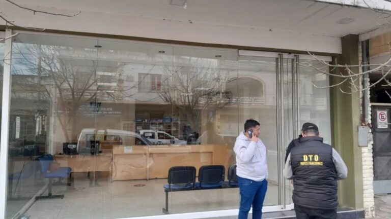 Despiden a agente del Registro de la Propiedad por falsificar la firma de su jefe