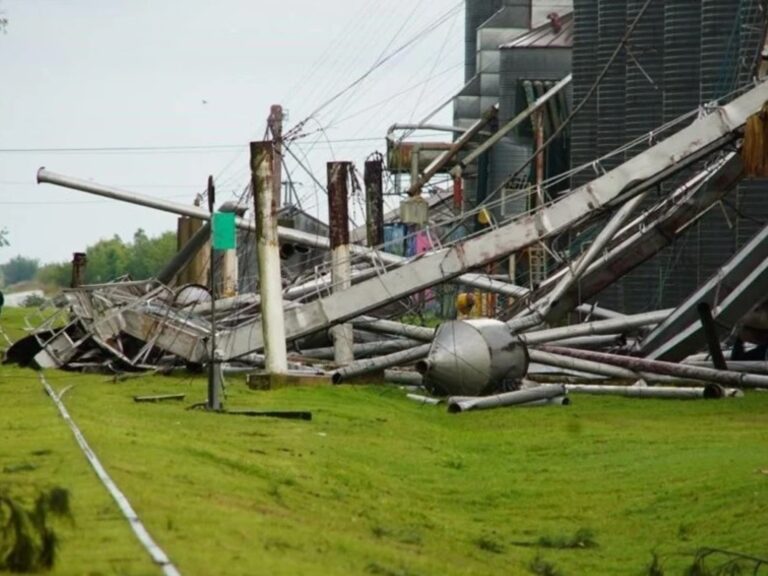 Vientos Huracanados y Lluvias Fuertes Devastan el Sur de Santa Fe y Córdoba