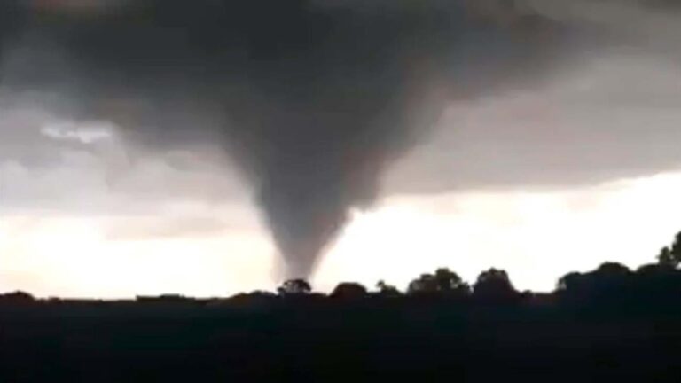 Tornado en Bombal: Destrucción, apagón total y una víctima tras el desastroso temporal
