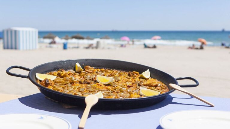 Valencia: Un hogar mediterráneo de cultura, diseño y la auténtica paella
