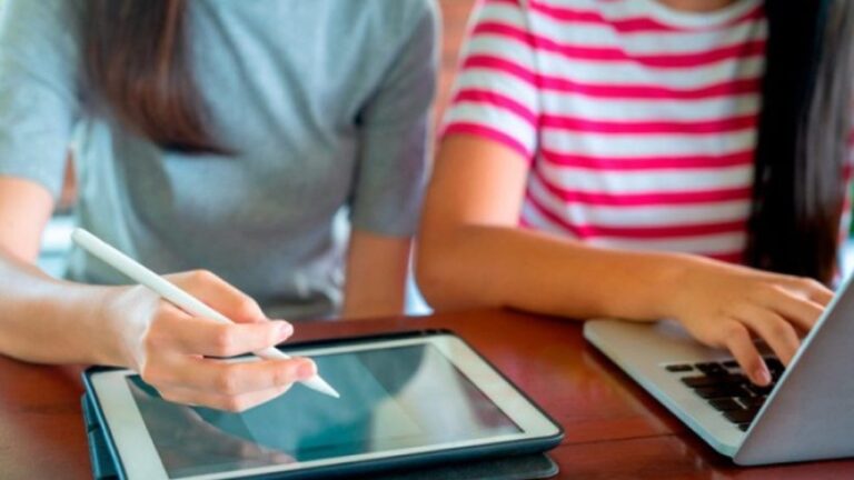 Nuevo recurso ayuda a jóvenes a gestionar mejor su dinero