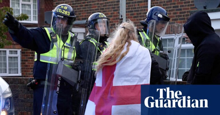 Policía de Surrey cierra investigación por violación que desató disturbios en Epsom