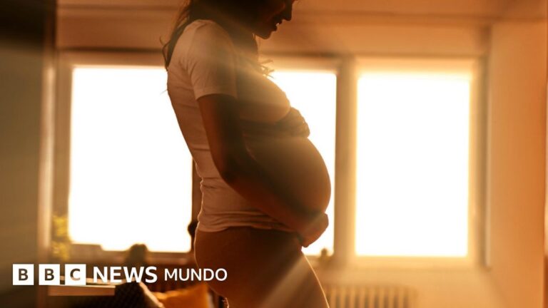 ¿Por qué las mujeres eligen dar a luz de espaldas, a pesar de no ser la mejor posición?