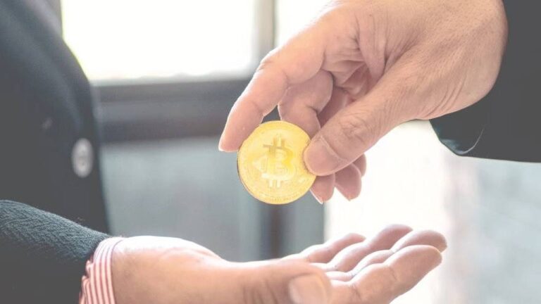 Reforma Laboral: ¿Cómo afectará tu sueldo en dólar cripto?