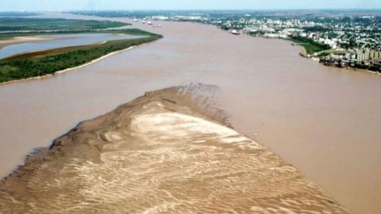 Río de la Plata: Buscan a dos pescadores desaparecidos en Sarandí