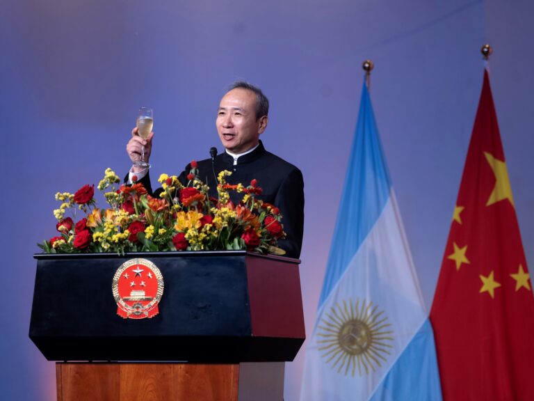 Fuerte réplica de China al embajador estadounidense: ‘Atacó y difamó nuestra cooperación con Argentina’
