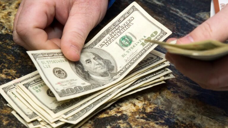 El Gobierno frena nuevo giro con el dólar