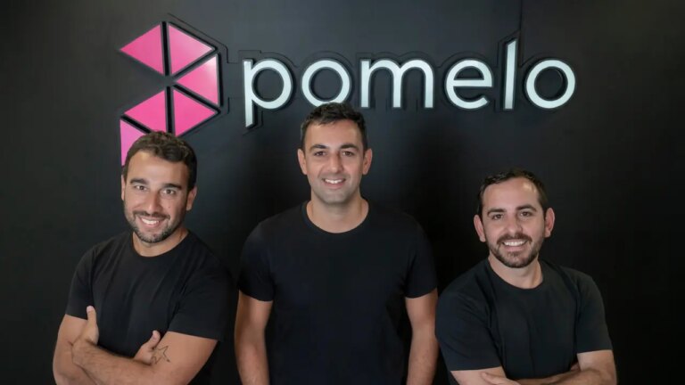 Pomelo realiza el primer pago agéntico a través de ChatGPT