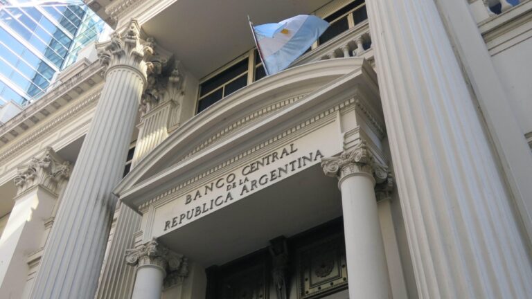 Banco Central: Acciones para Reducir Tasas y Estimular el Crédito