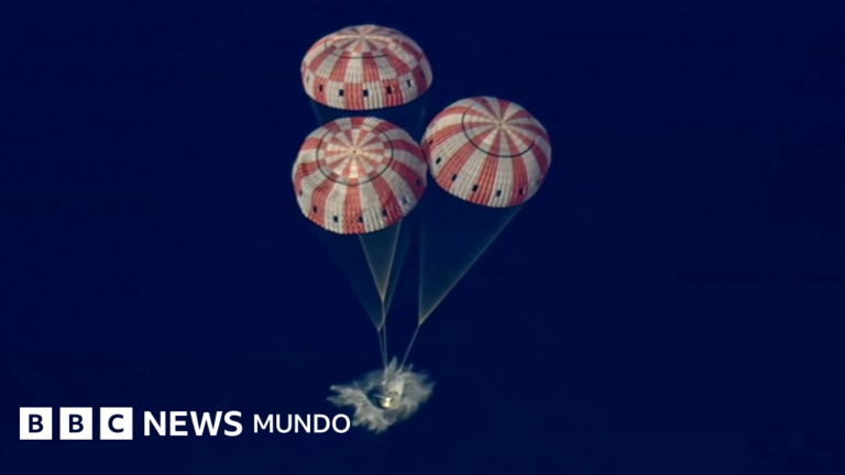 Descenso en Llama: La Tripulación de Artemis II Regresa a Casa