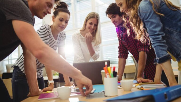 Las Mejores Industrias y Empresas en Clima Laboral en 2026