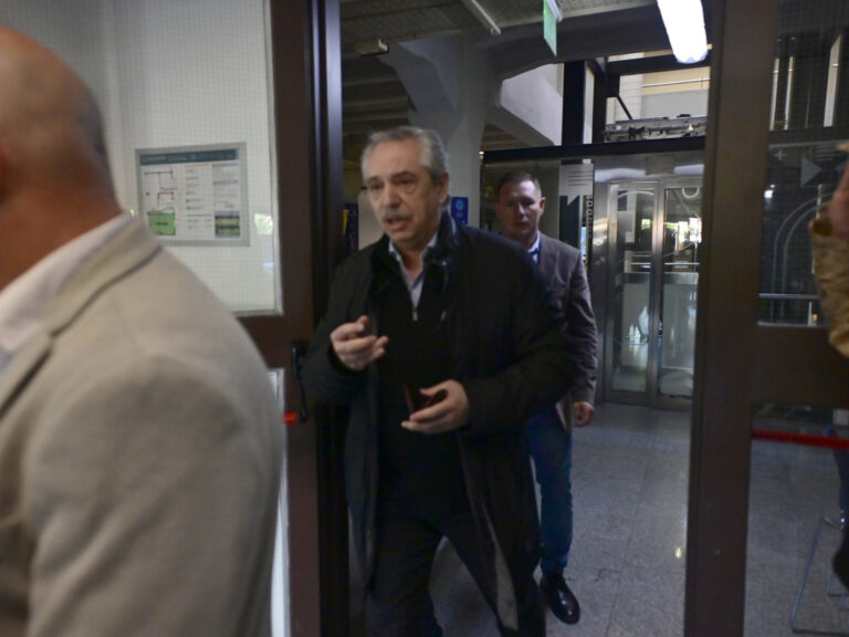 Alberto Fernández solicita anular su procesamiento por el caso Seguros, pero el fiscal se opone