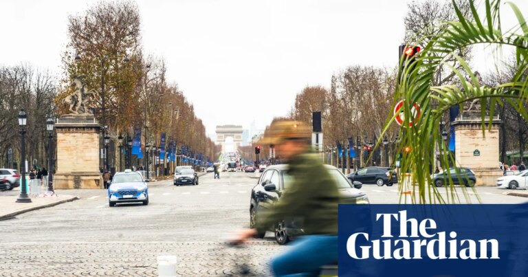 Cómo París intercambió coches por bicicletas y transformó sus calles