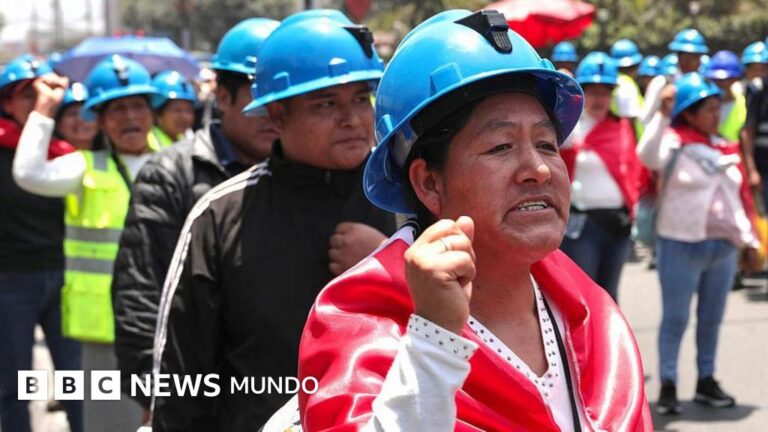 Elecciones en Perú: Las crisis políticas y el fin del mito de la ‘economía zombi’