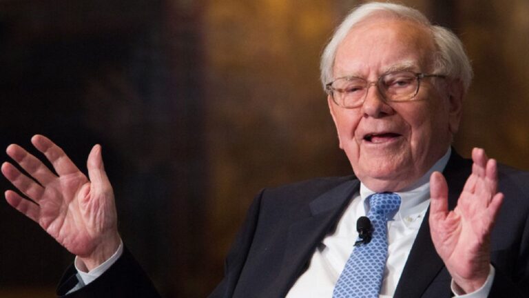 Warren Buffett Impacta el Mercado: Vende el 80% de Sus Acciones en Amazon