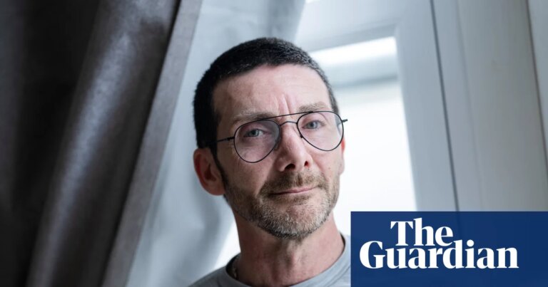 Waitrose Faces Pressure to Reincorporate Employee Dismissed for Stopping un Ladron