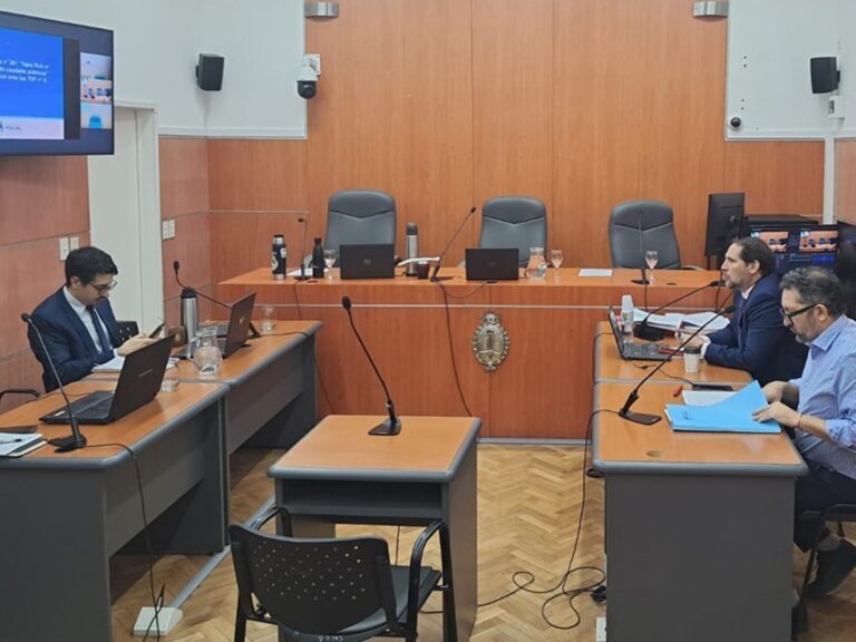Extesorero de la Armada condenado por desvío de fondos en caso Mundo Marino