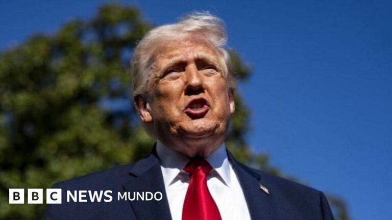 Trump amenaza con bloquear buques que paguen peaje a Irán en el estrecho de Ormuz tras colapso del diálogo de paz