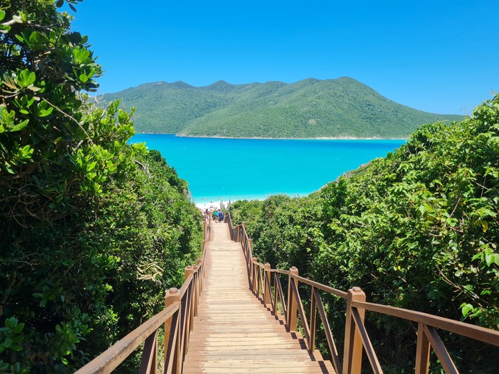 Escalera hacia Pontal do Atalaia