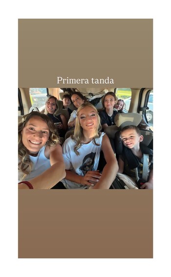 Allegra Cubero y Mica Viciconte en una selfie