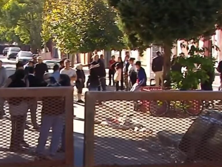 Desalojo en La Paternal: el Gobierno porteño interviene en un predio ocupado por más de 100 personas.