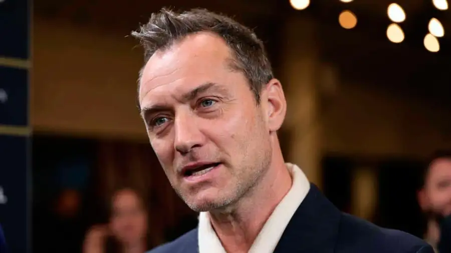 Jude Law en la película