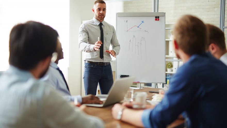 Ganancias de un gerente de ventas senior en Argentina