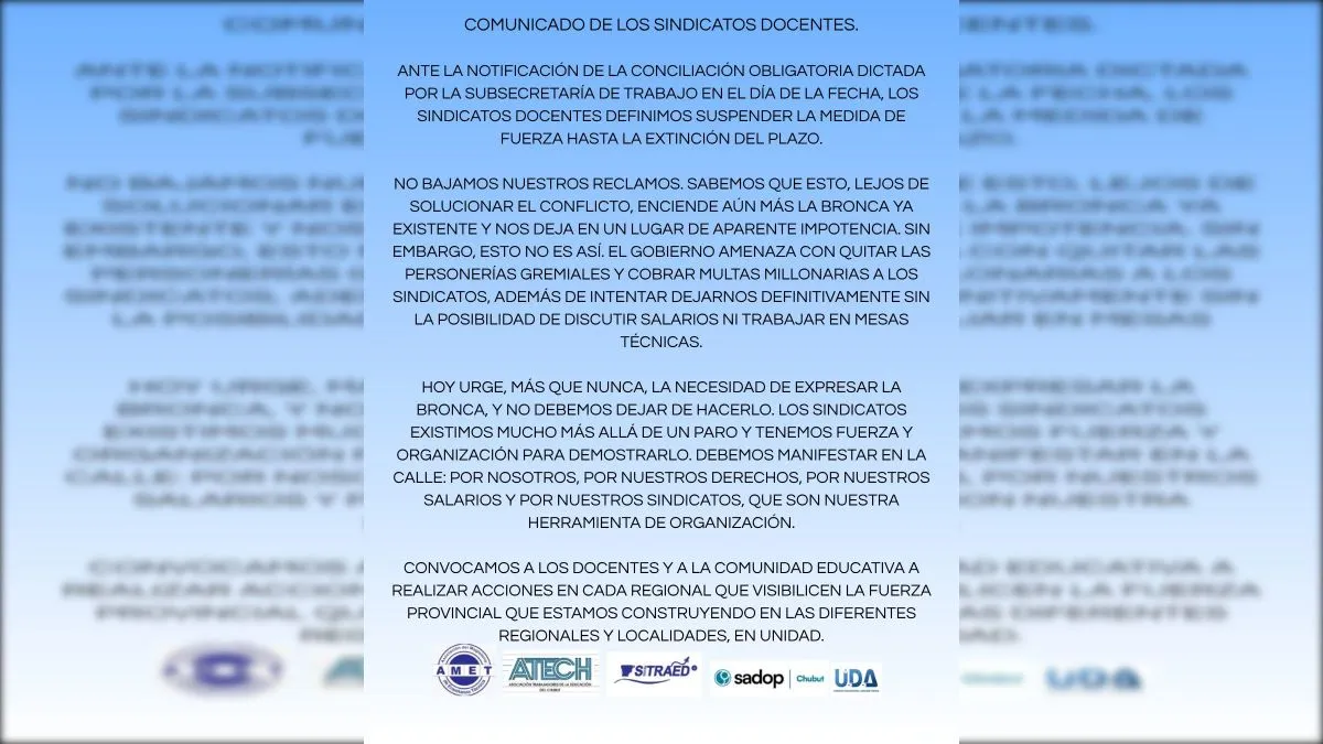 Docentes movilizándose