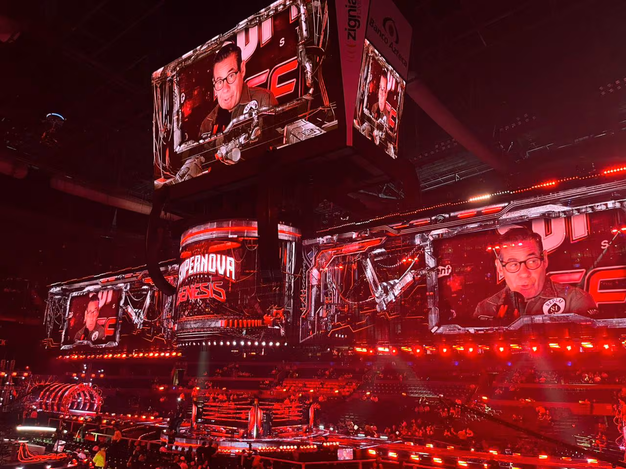 Escenario vibrante del Supernova Génesis