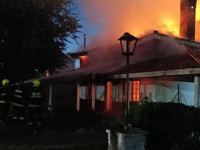 Tragedia en Del Viso: Tres jóvenes, una mujer embarazada, mueren en incendio de vivienda.