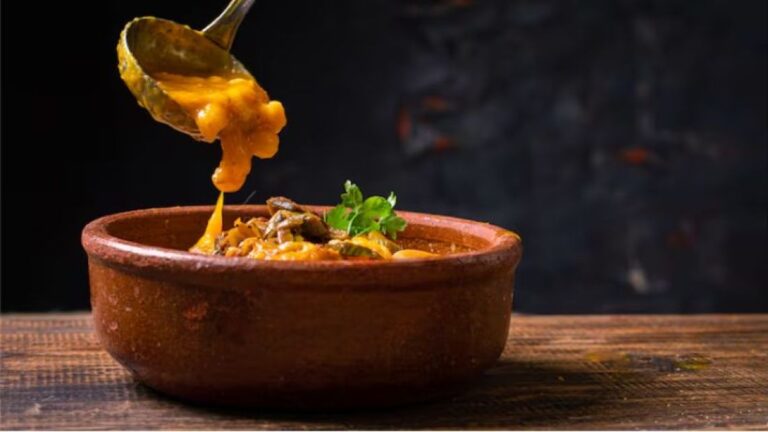 Córdoba: Más de 1.000 porciones de locro para celebrar el Día del Trabajador