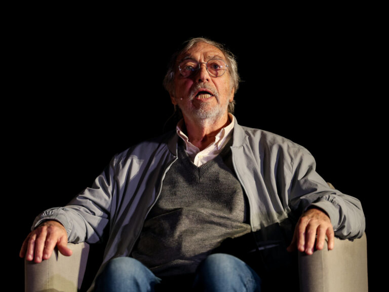 Falleció Luis Brandoni: Despedida a una leyenda del teatro nacional en un día de luto.