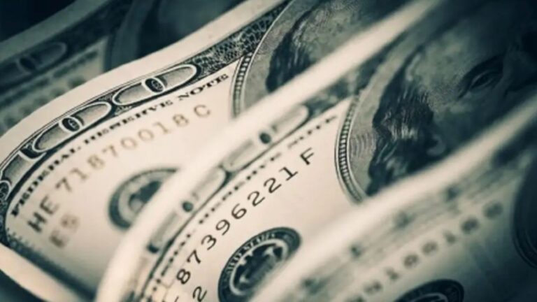 Dólar Blue: Aumento este lunes y nuevas compras del Banco Central