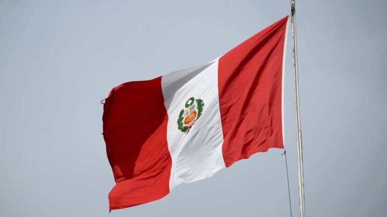 Ministros de Perú Dimiten por Controversia sobre Compra de F-16 a EE.UU.