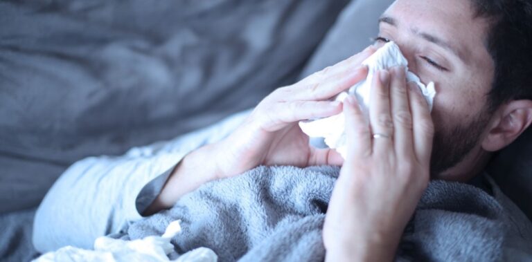 Descubren antídoto natural contra la gripe: 1 de cada 5 contagiados se salva