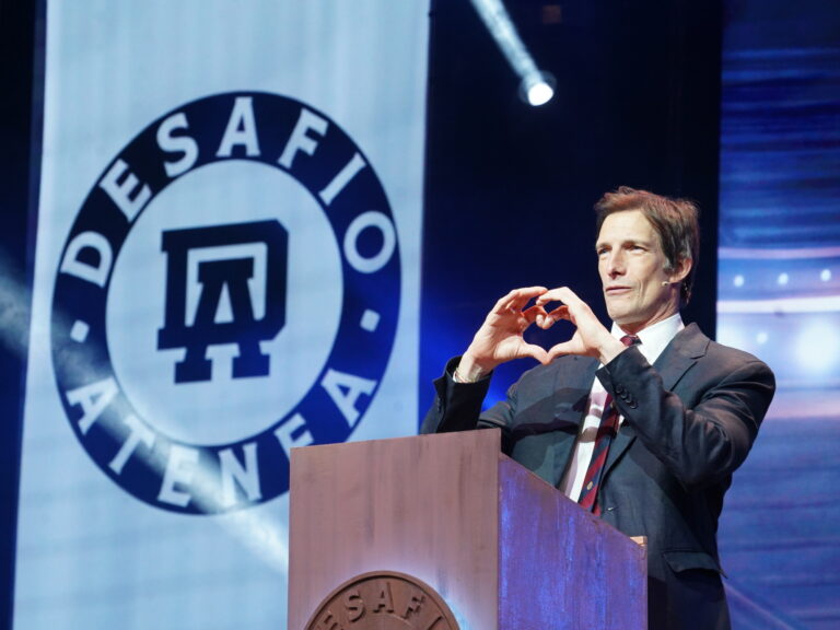 Iván de Pineda presenta ‘Desafío Atenea’: el emocionante certamen de OLGA con universitarios de todo el país