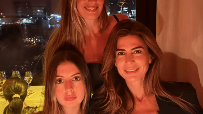 Juliana Awada inicia una nueva etapa: sus escapadas a París y Saint Barth sin Macri