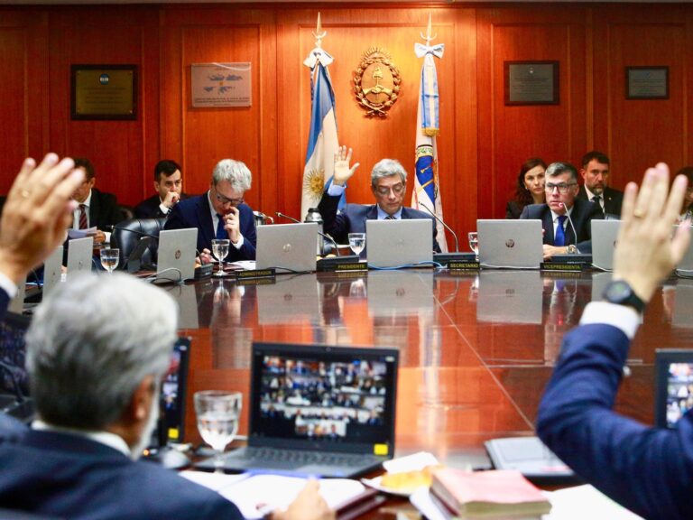 Alerta: 12 de 67 candidatos a jueces ignoraron órdenes de mérito, advierte informe