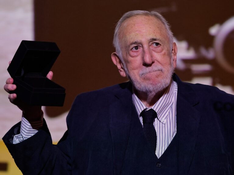 Falleció Adolfo Aristarain, cineasta de «Tiempo de revancha» y «Un lugar en el mundo», a los 82 años