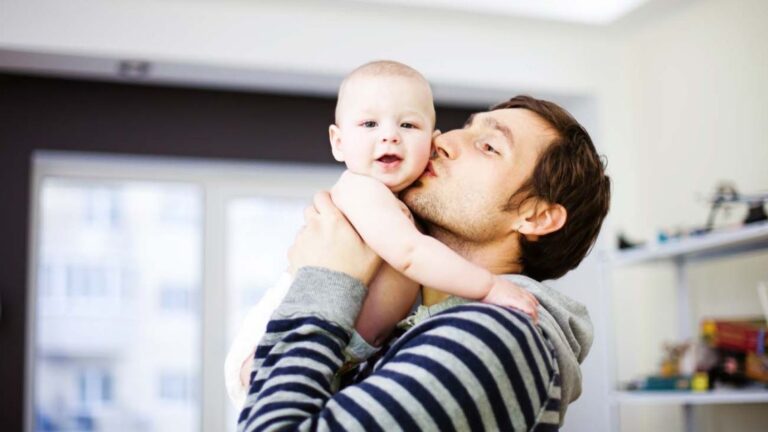 Proyecto de Ley: Licencias por Paternidad de 30 Días y Inclusión para Monotributistas