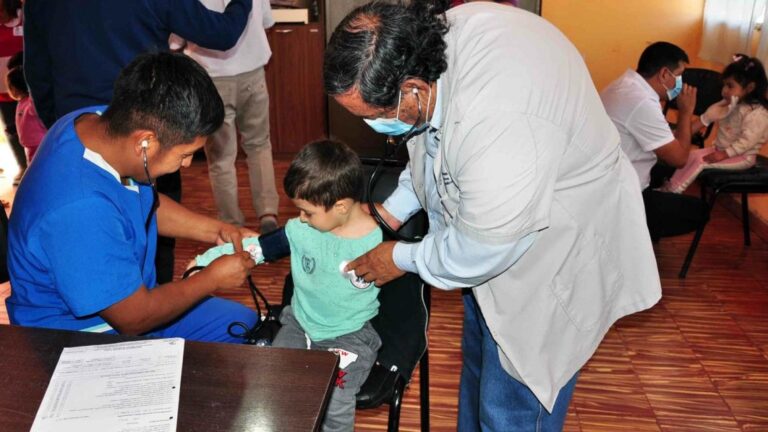 Uno de cada cinco niños no puede acceder a atención médica por falta de recursos