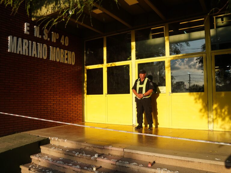 Tras la tragedia en Santa Fe, un adolescente amenaza con matar a excompañeros en La Matanza