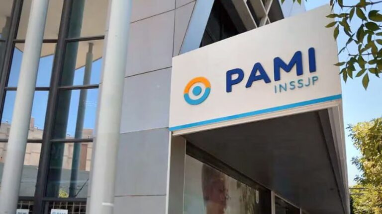 Intendentes de Córdoba alertan sobre crisis en el sistema de salud por problemas en PAMI