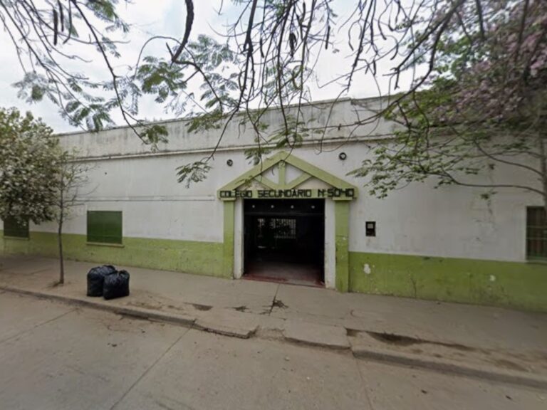 Escalofriante episodio: Estudiante apuñala a dos compañeros tras discusión en educación física
