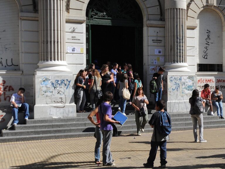 Aumento de alumnos sin clases: 4 de cada 10 por falta de motivación