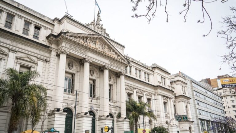 UBA: Reformismo en Ascenso, La Cámpora cede Sociales y la Izquierda pierde Veterinaria