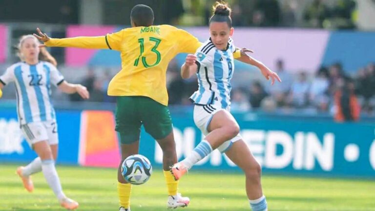 El Fútbol Femenino: Crece en Popularidad, pero Falta Reconocimiento