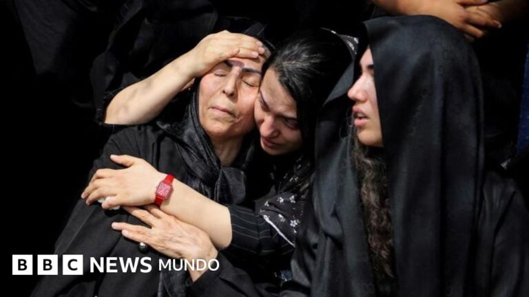 EE.UU. en la mira: críticas por su silencio ante la tragedia en Irán que dejó 110 niños muertos