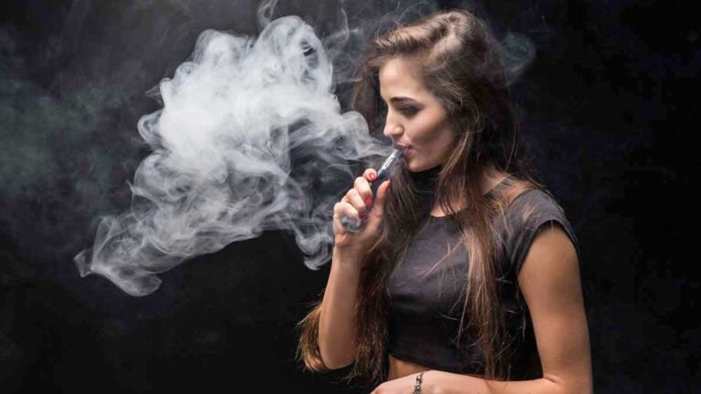 Médicos se oponen a la flexibilización del uso de vapeadores
